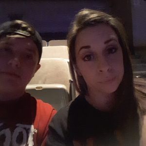 Meet your Posher, Hayley